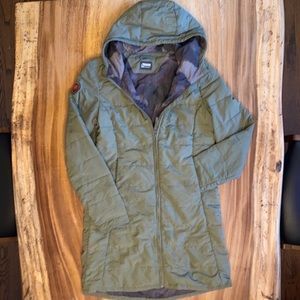 Mountain Khakis Lynx parka. Color is marsh green.